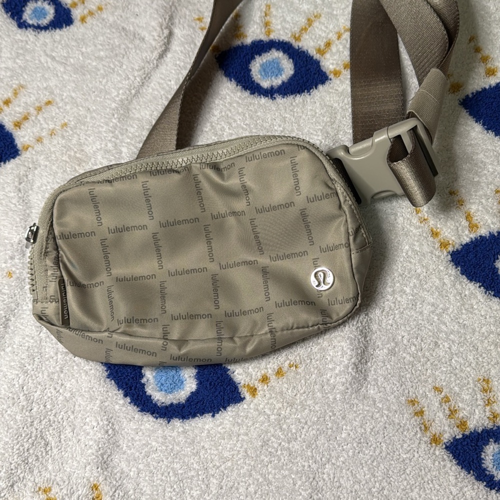 lululemon athletica Beige Belt Bag